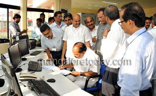 Veerappa Moily inaugurates MRPL’s SPM System at Tannirbavi